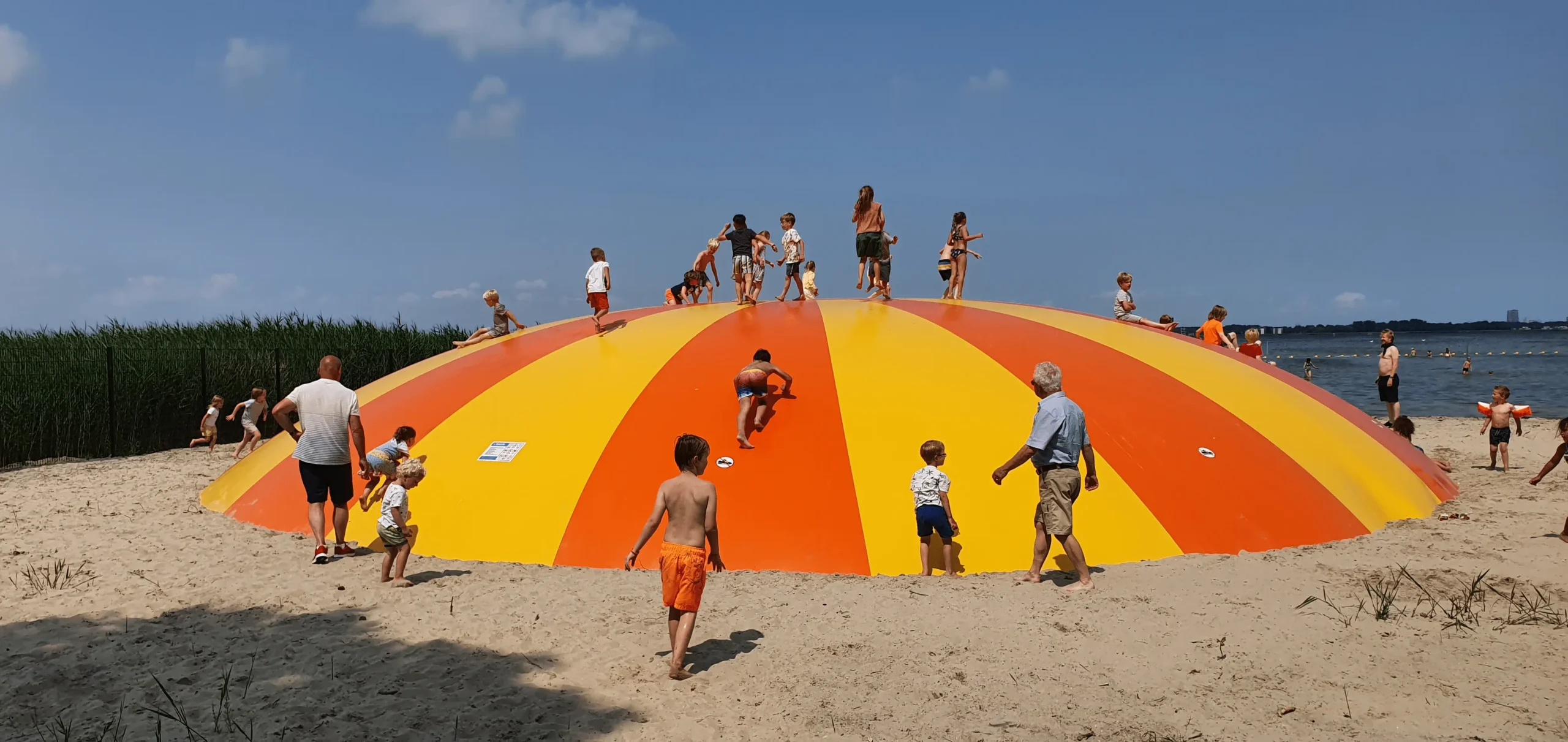 Airtrampoline Speelpark Oud Valkeveen