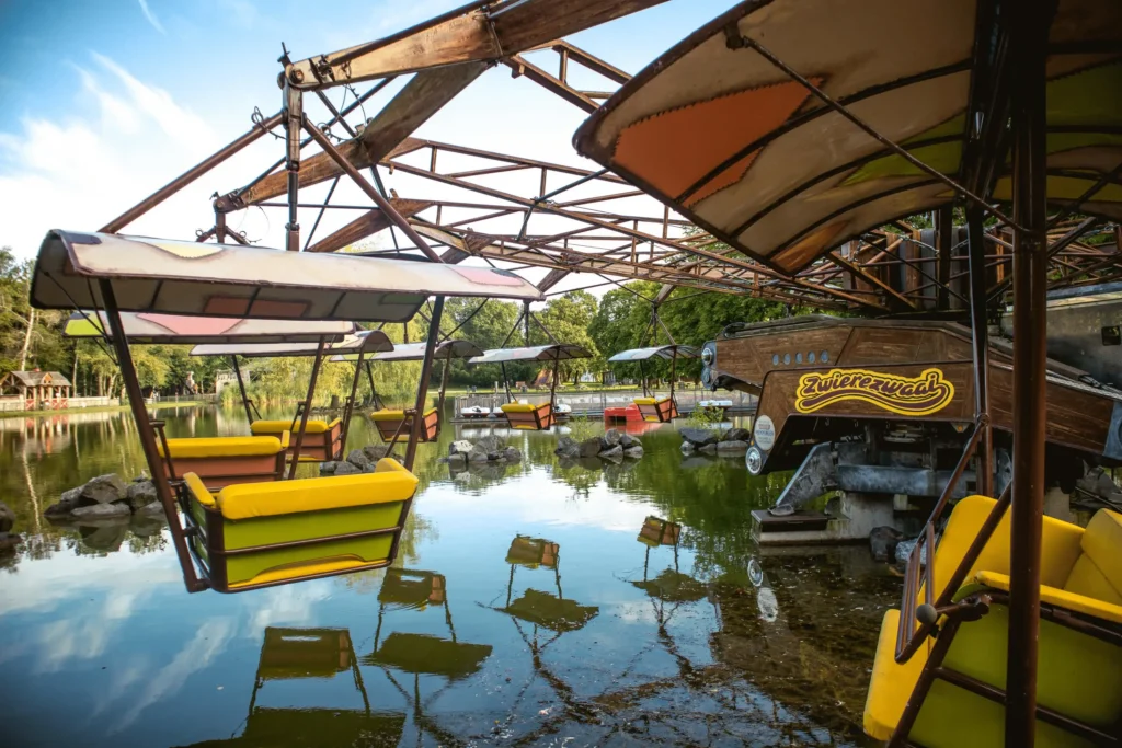 Zwierezwaai Speelpark Oud Valkeveen